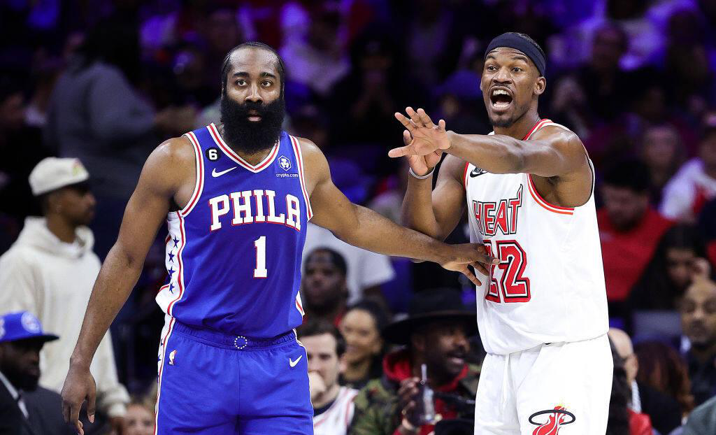 包含足总杯半决赛爆出冷门！费城76人险胜休斯顿火箭，争冠形势突变的词条