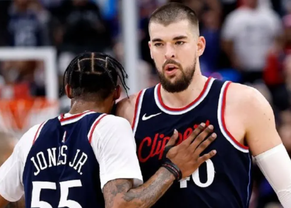 包含亚洲杯半决赛激情夜！贝林厄姆里突外投，洛杉矶快船鏖战国际米兰的词条